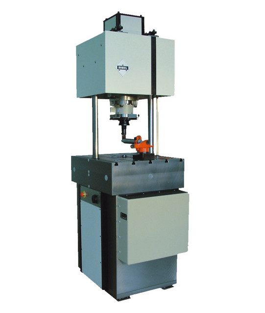 Resonant fatigue testing system Rumul